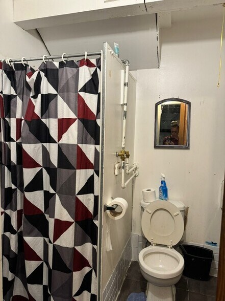 More Photos Of 735 Aultman St, Ely General Retail For Sale