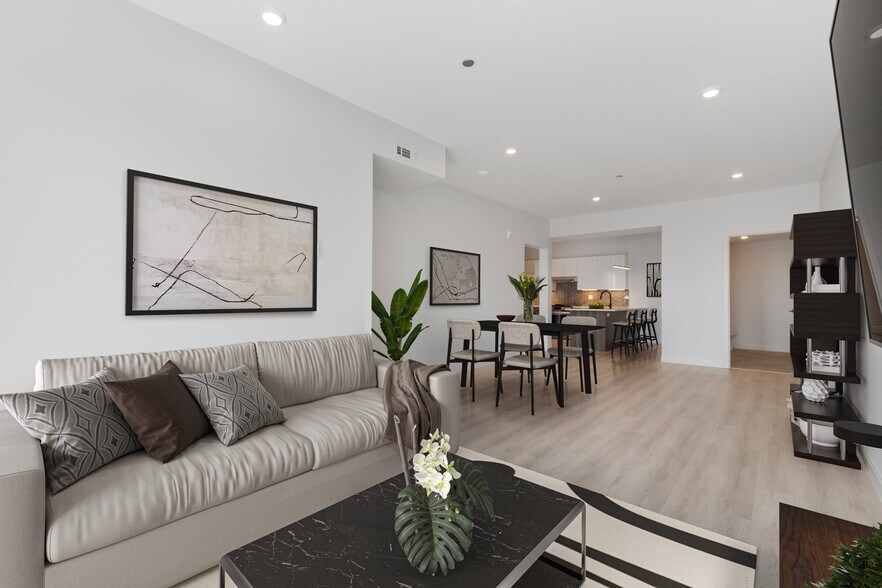 More Photos Of 4501 N Sheridan Rd, Chicago Apartments For Lease