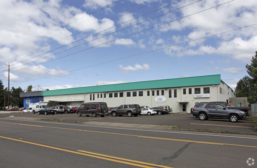 More Photos Of 105 S Bertelsen Rd, Eugene Manufacturing For Lease