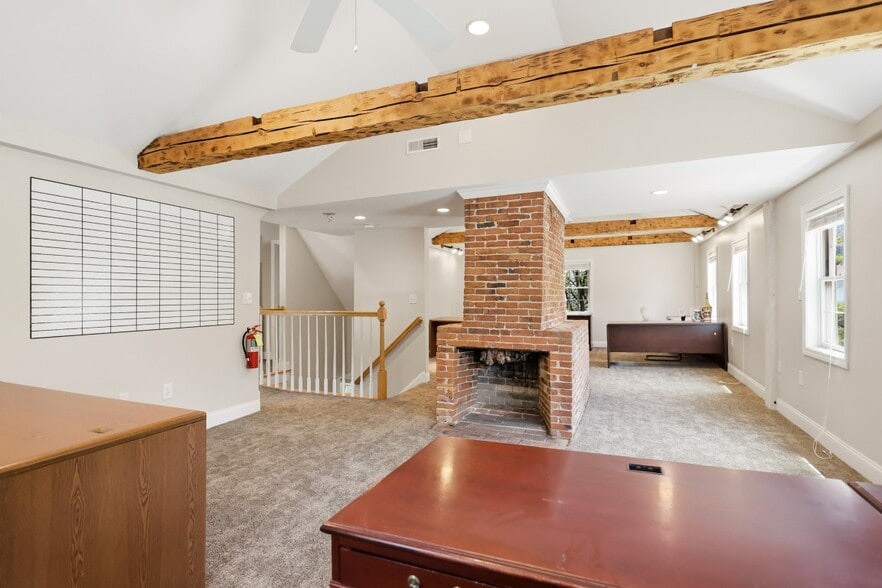 More Photos Of 75 Essex St, Andover Office For Sale