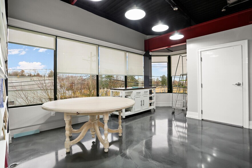 More Photos Of 20 Broad St, Norwalk Service For Sale