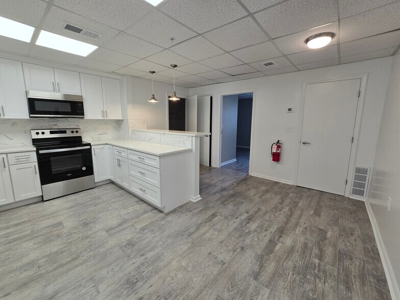 More Photos Of 65-67 Spring St, Newton Apartments For Sale