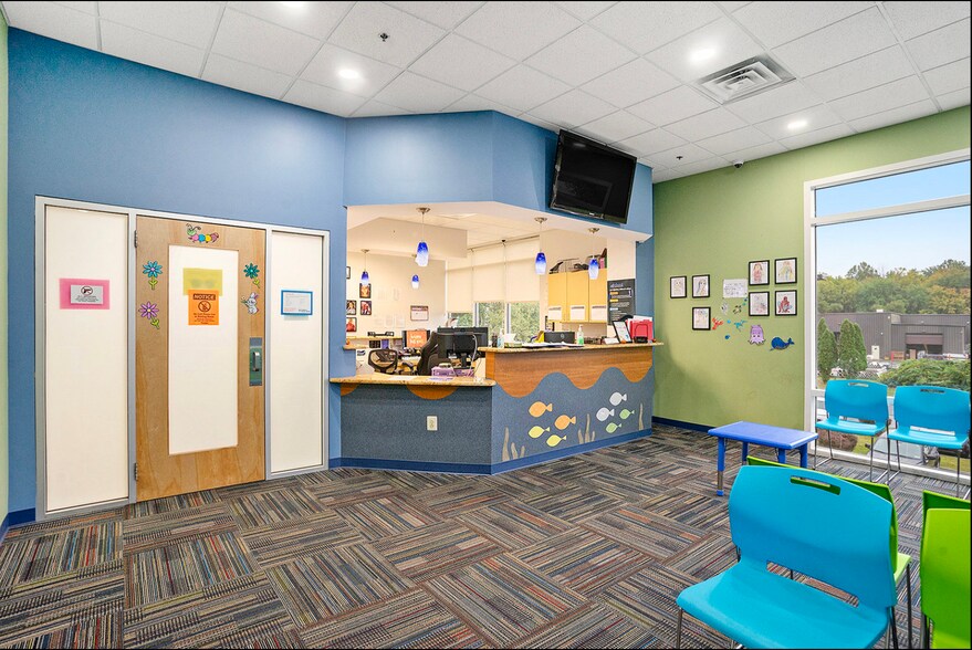 More Photos Of 2901 Dutton Mill Rd, Aston Medical For Sale