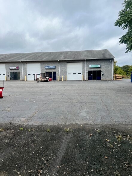 More Photos Of 9208 Venture Ct, Manassas Park Warehouse For Sale