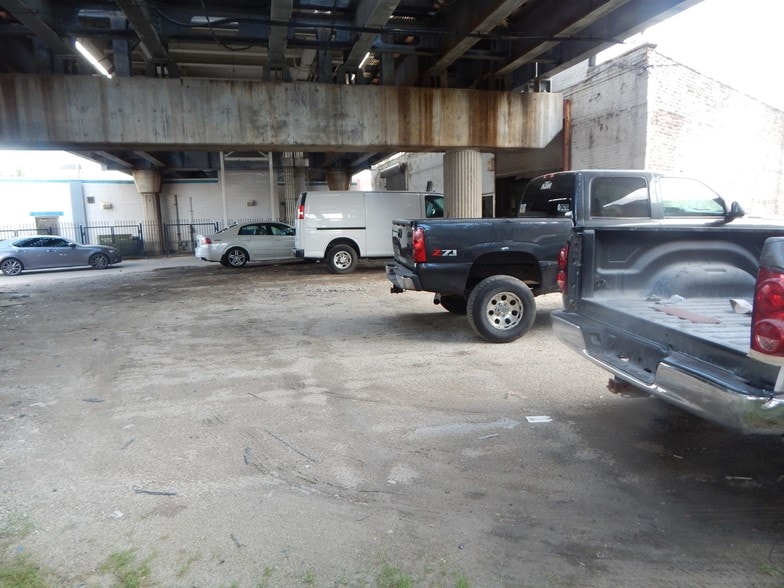 More Photos Of 3613 W Ogden Ave, Chicago Industrial For Sale