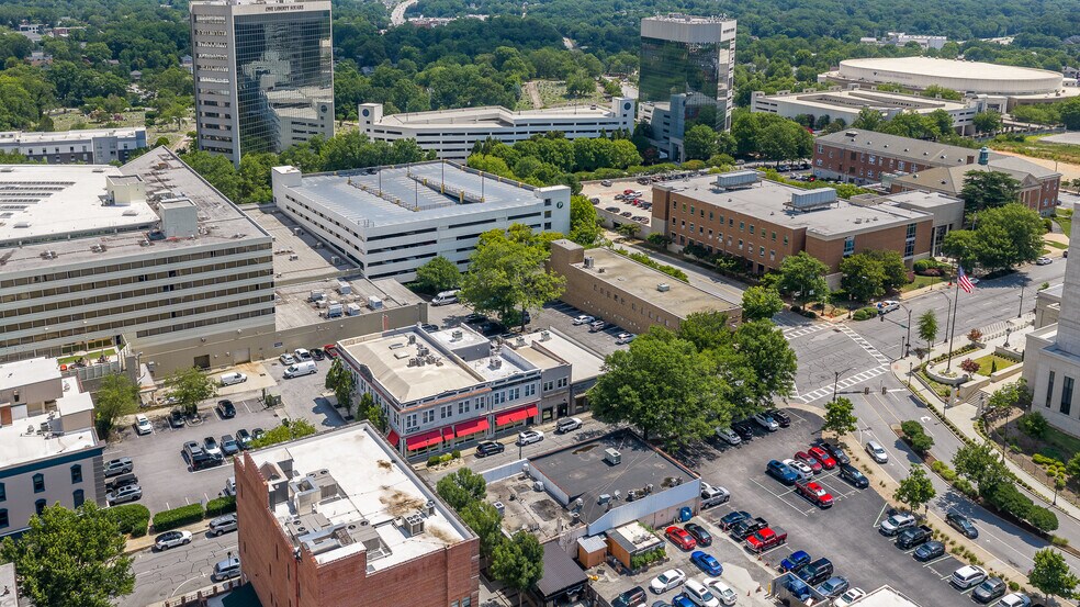 More Photos Of 105 E North St, Greenville Office For Lease