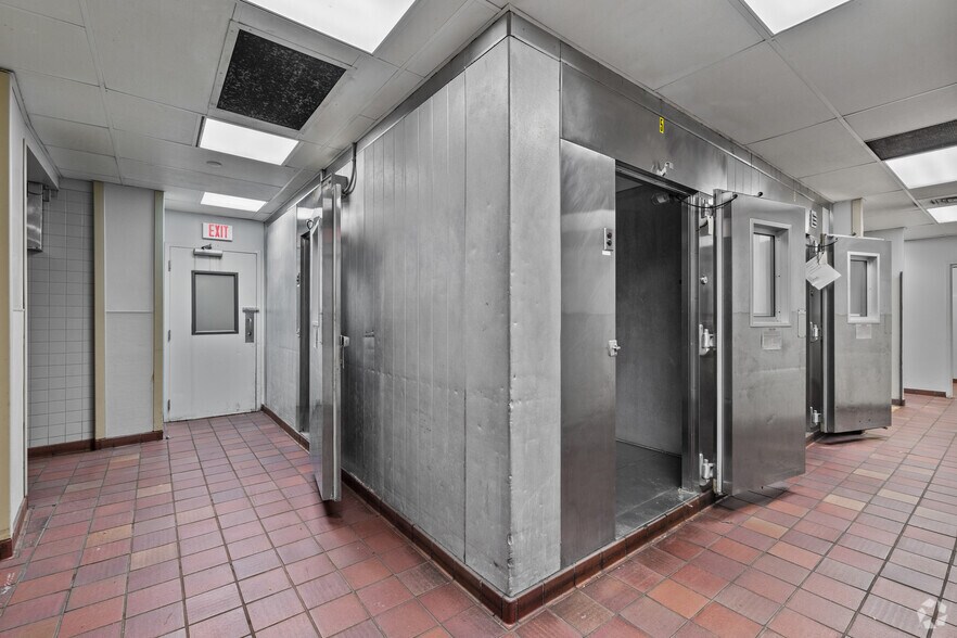 More Photos Of 285 Broad St, Hartford Office For Sale