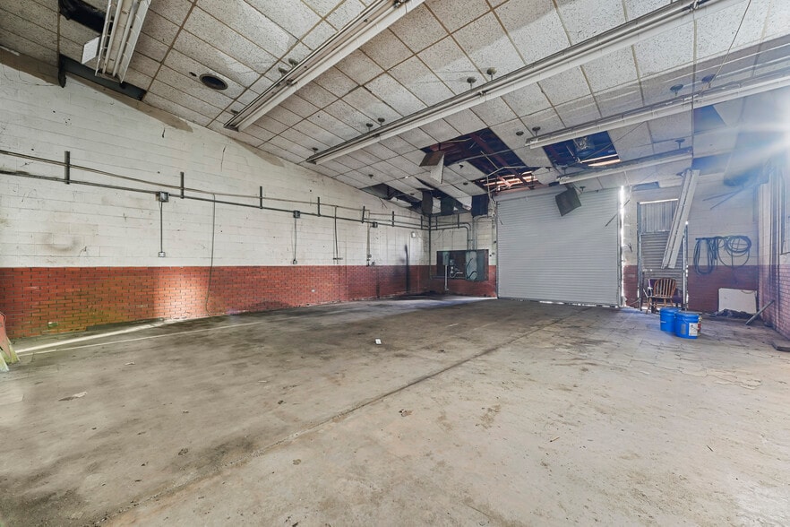 More Photos Of 16144 Market St, Channelview Manufacturing For Sale