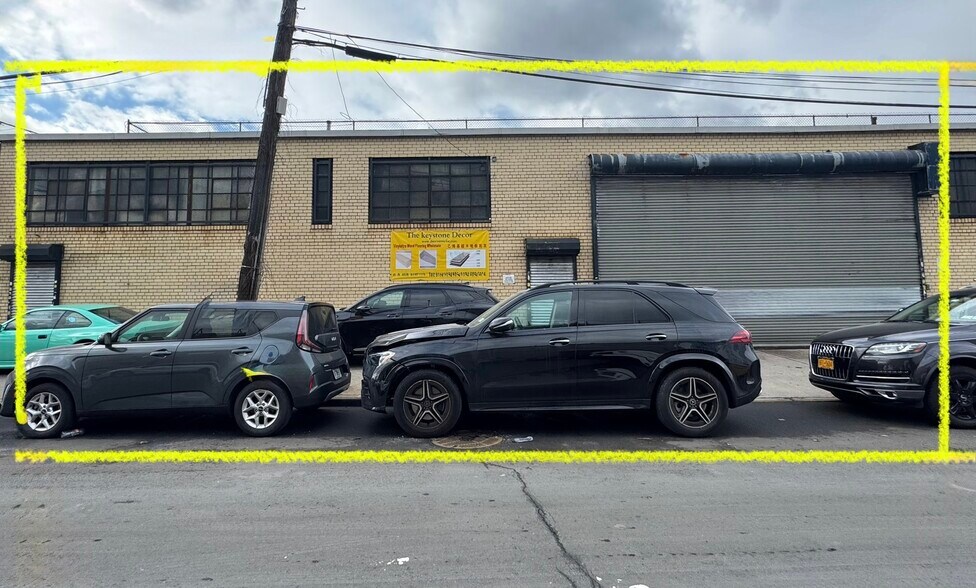 Primary Photo Of 5948 55th St, Maspeth Land For Lease