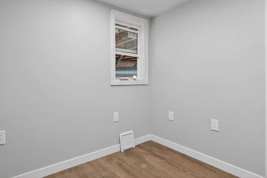 More Photos Of 2916-2927 W Vernon Ave, Los Angeles Storefront Retail Office For Lease