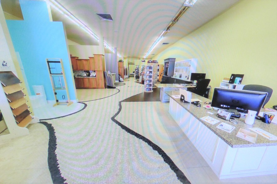 More Photos Of 821 Texas St, Fairfield General Retail For Sale