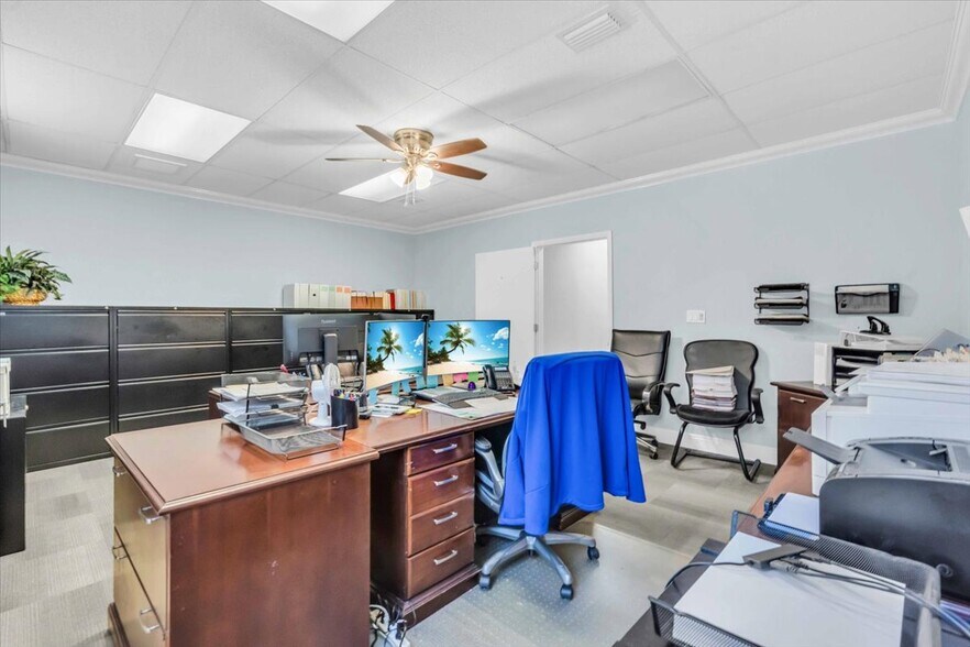 More Photos Of 3949 Evans Ave, Fort Myers Medical For Sale