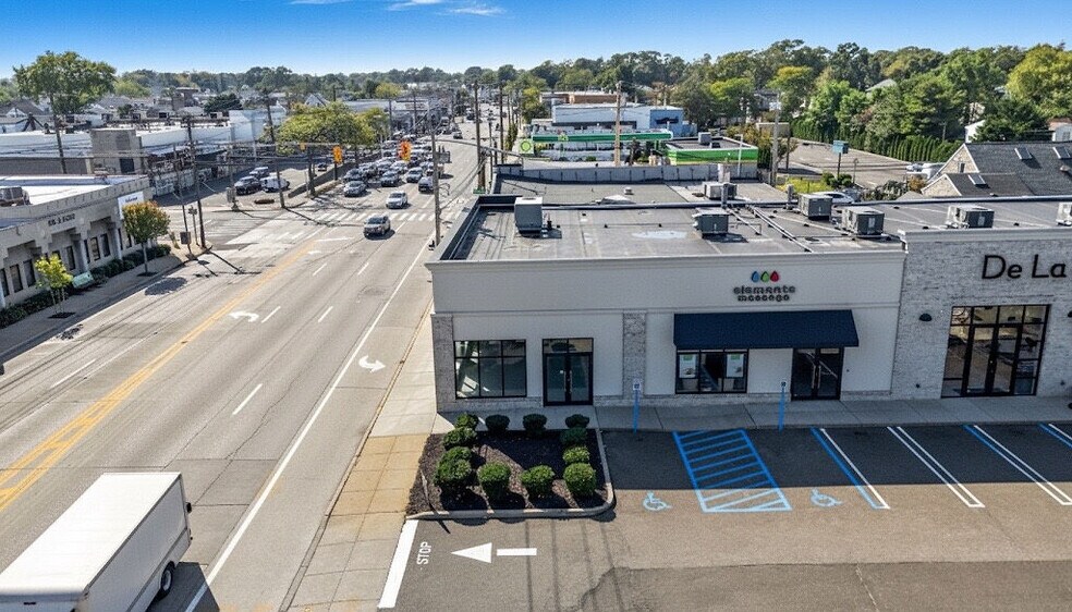 More Photos Of 2437 Merrick Rd, Bellmore Storefront For Lease