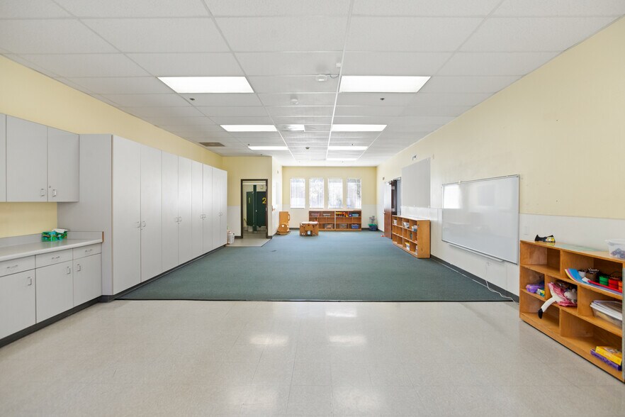 More Photos Of 2090 Chino Hills Pkwy, Chino Hills Schools For Lease