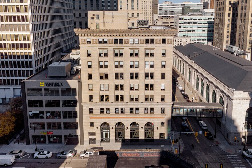 More Photos Of 220 W Congress St, Detroit Office For Lease