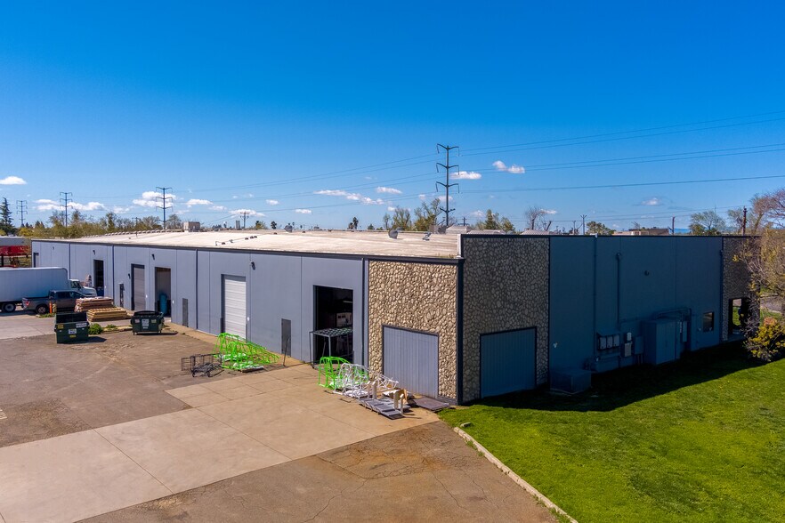 More Photos Of 3959-3971 Commerce Dr, West Sacramento Warehouse For Sale