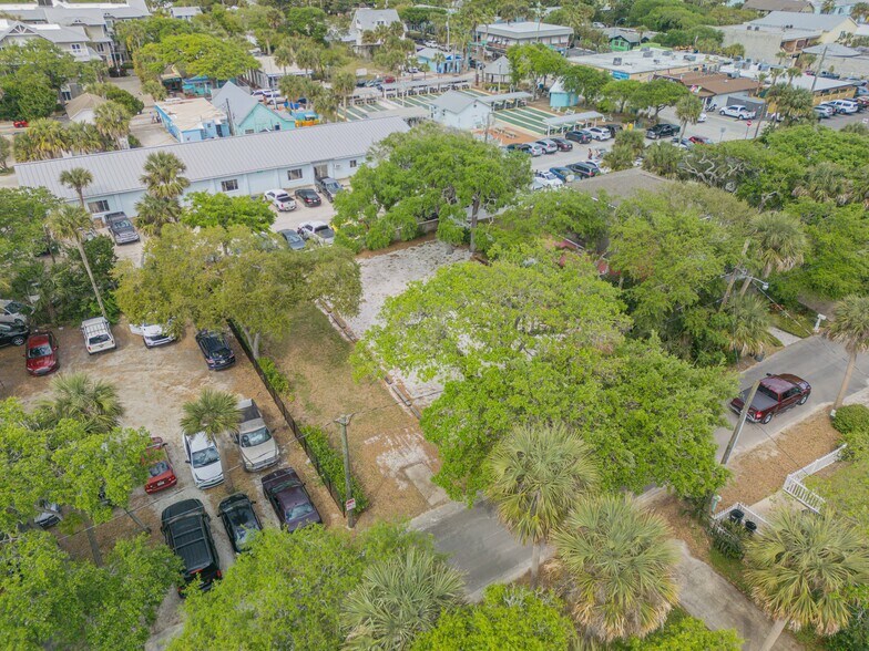 More Photos Of 214 Columbus Ave, New Smyrna Beach Land For Sale