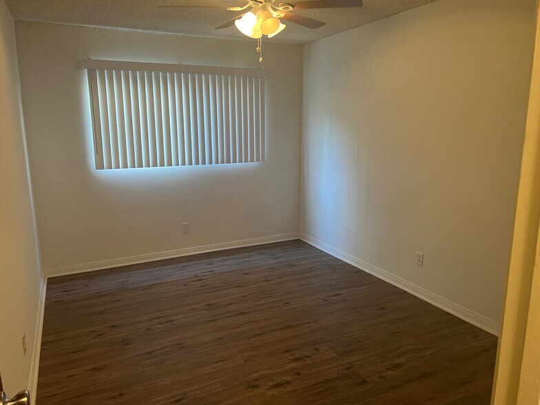 More Photos Of 18350 Napa St, Northridge Apartments For Sale