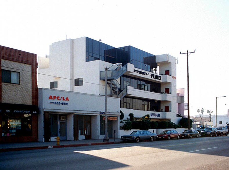 More Photos Of 8242 W 3rd St, Los Angeles Office For Lease