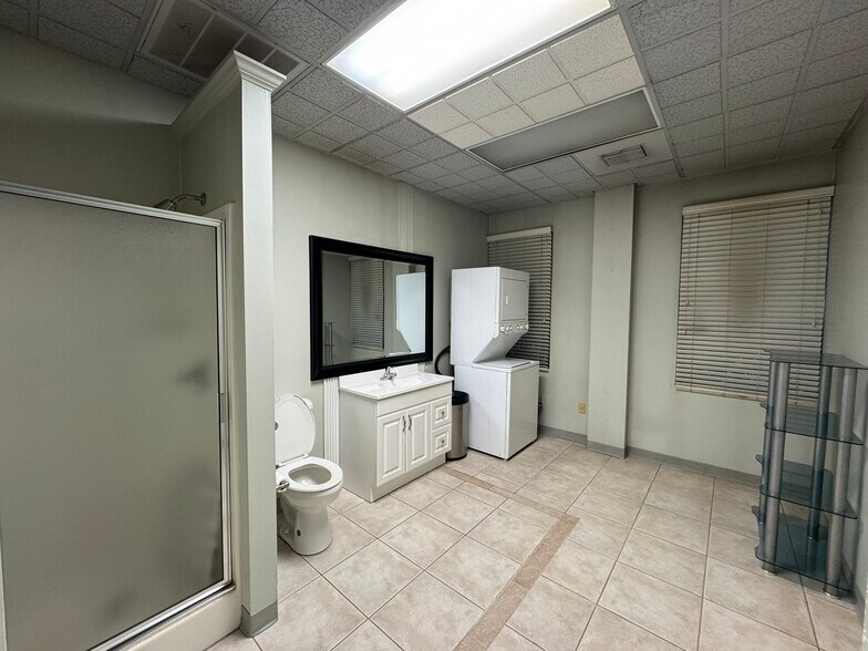 More Photos Of 11825 Hinson Rd, Little Rock Medical For Lease