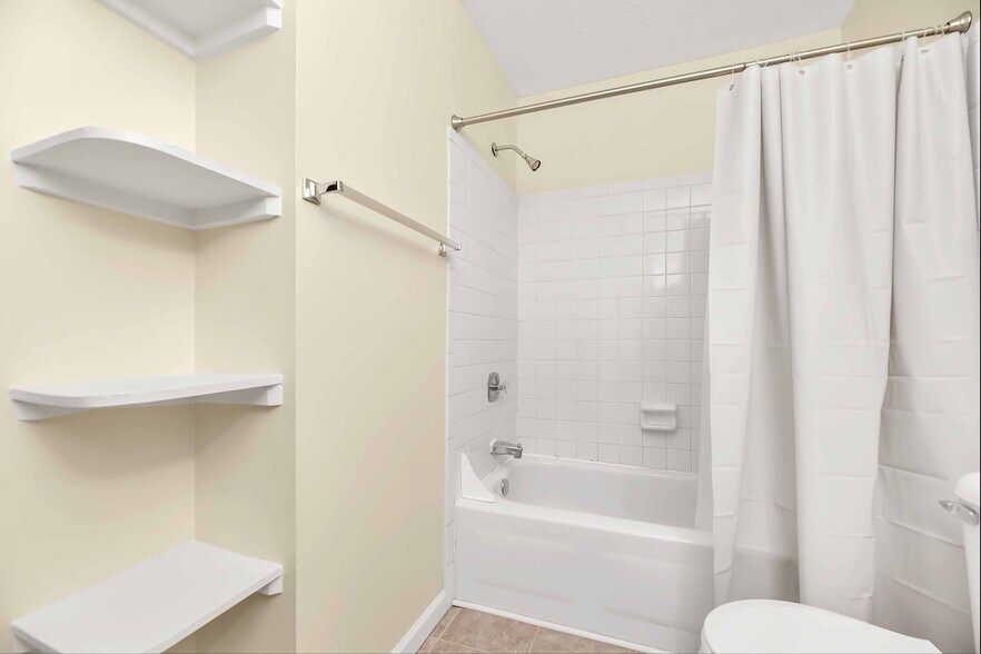 More Photos Of 2612 Pioneer Trl, Sandusky Apartments For Sale