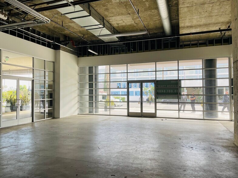 More Photos Of 8305 W Sunset Blvd, West Hollywood Office For Lease