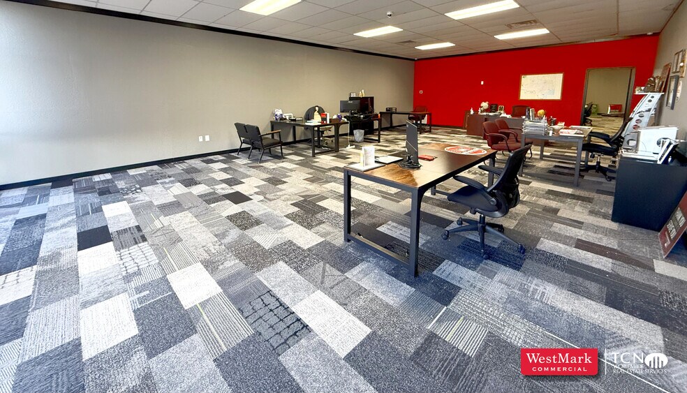 More Photos Of 309 N University Ave, Lubbock Storefront For Lease