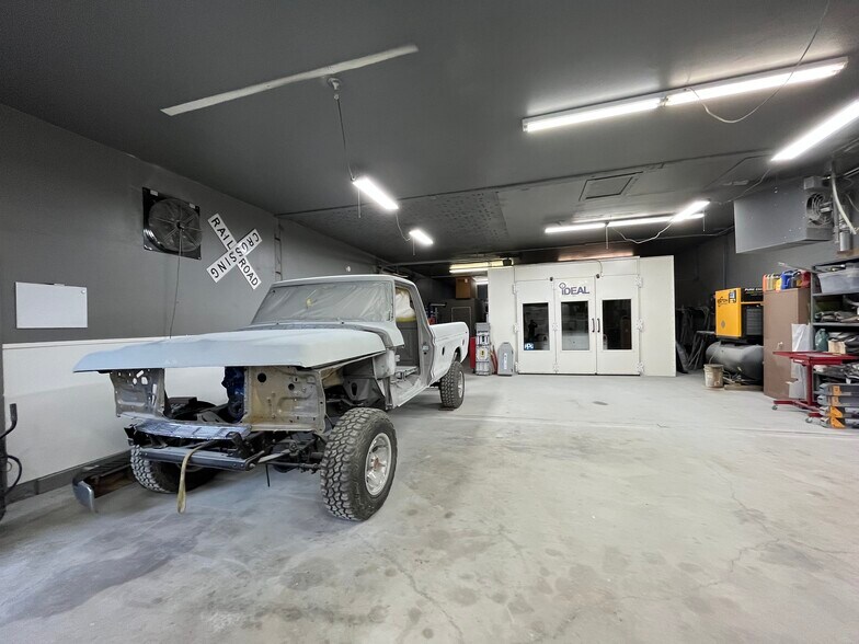 More Photos Of 602 E 6th St, Sheridan Industrial For Sale