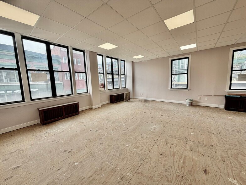 More Photos Of 101-109 Westchester Ave, Port Chester Storefront Retail Office For Lease