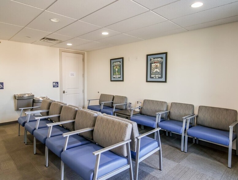 More Photos Of 1200 Office Park Dr, Oxford Medical For Lease