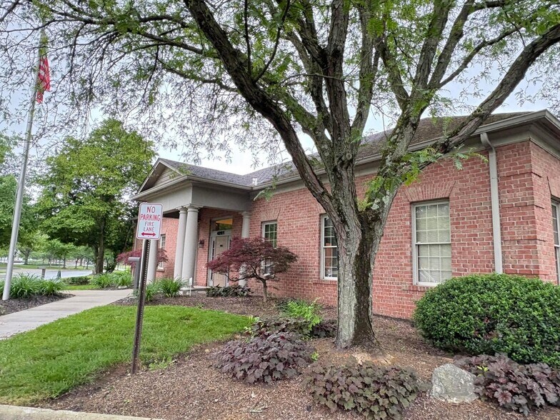 More Photos Of 4261 Morse Rd, Columbus Office For Sale