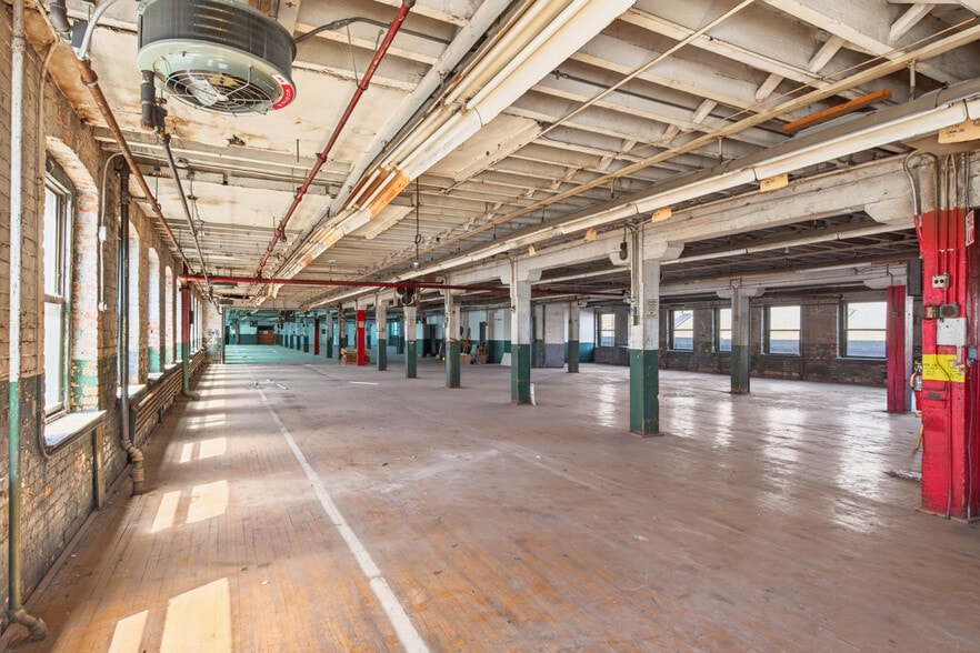 More Photos Of 27 E 2nd St, Richmond Warehouse For Sale