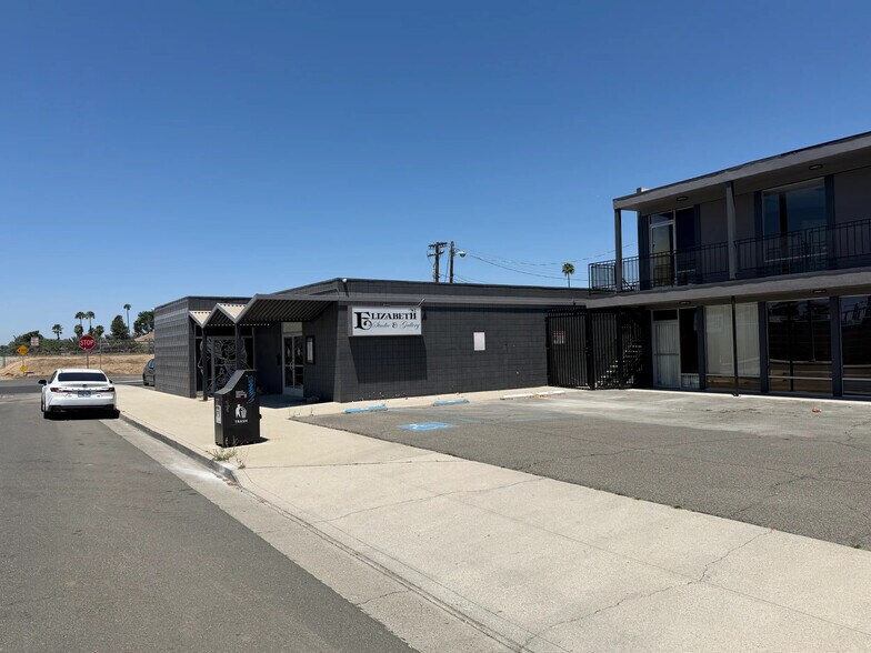 More Photos Of , Riverside Office For Sale