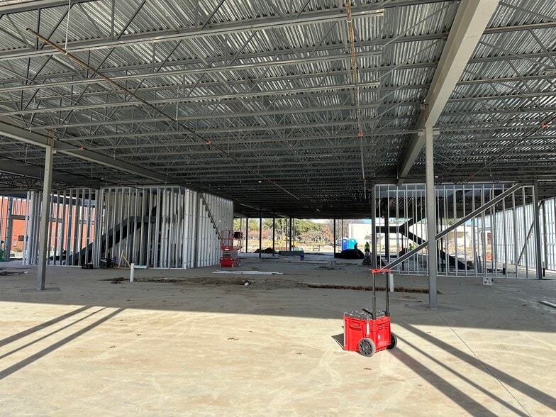 More Photos Of Spring Creek Parkway, Plano Office For Sale