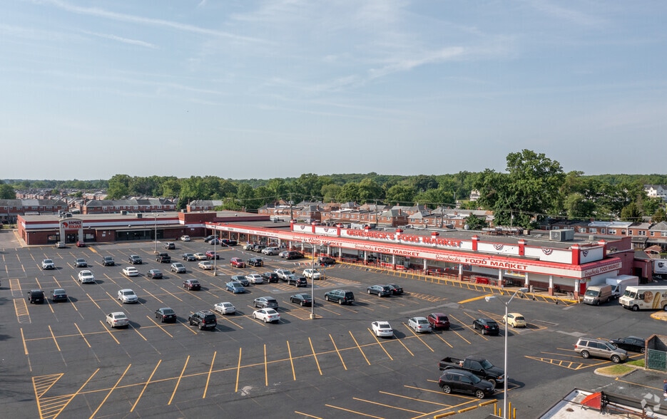 More Photos Of 2105 Eastern Blvd, Baltimore Unknown For Lease