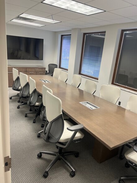 More Photos Of 55 Harristown Rd, Glen Rock Medical For Lease