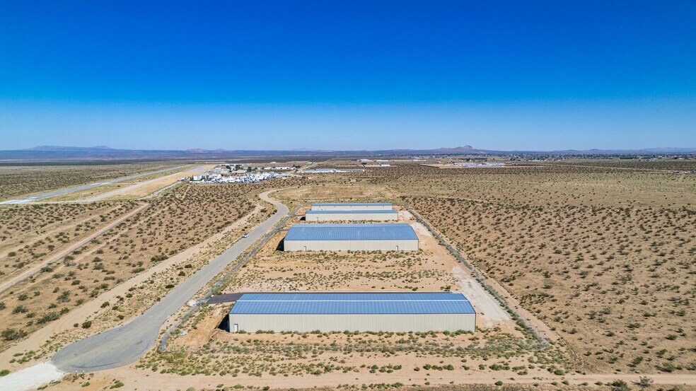 More Photos Of 5650 Lindbergh Blvd, California City Warehouse For Sale