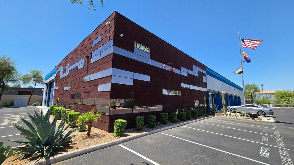 More Photos Of 1775 E University Dr, Tempe Flex For Lease