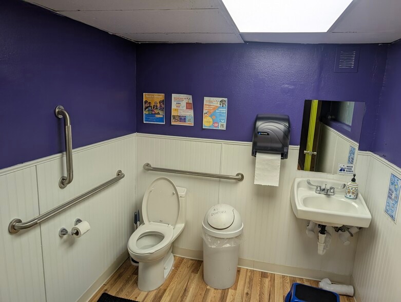 More Photos Of 100 S Park Ave, Breckenridge General Retail For Lease