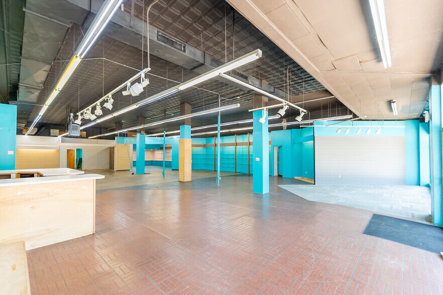 More Photos Of 815 S Main St, Stillwater Storefront Retail Office For Sale