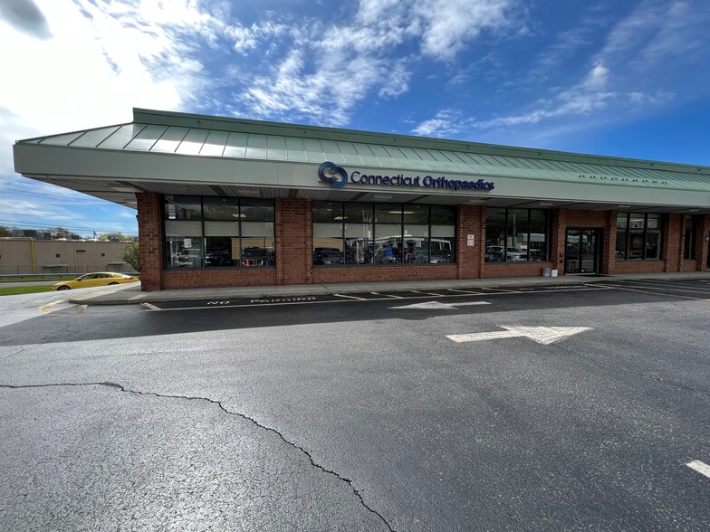 Primary Photo Of 464 Boston Post Rd, Orange Storefront Retail Office For Lease