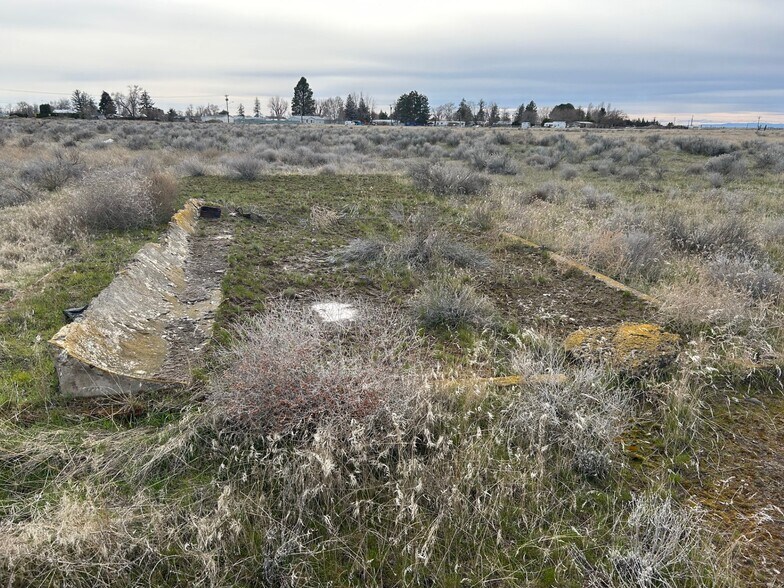 More Photos Of Broad St NE @ Airway DR, Moses Lake Land For Sale