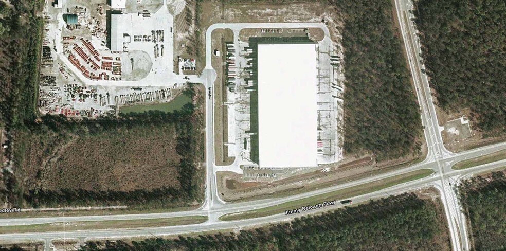 More Photos Of 102 Norwest Ct, Pooler Warehouse For Lease