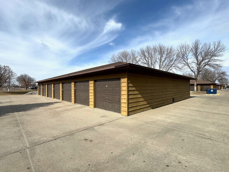 More Photos Of 2021 N Kimball St, Mitchell Apartments For Sale