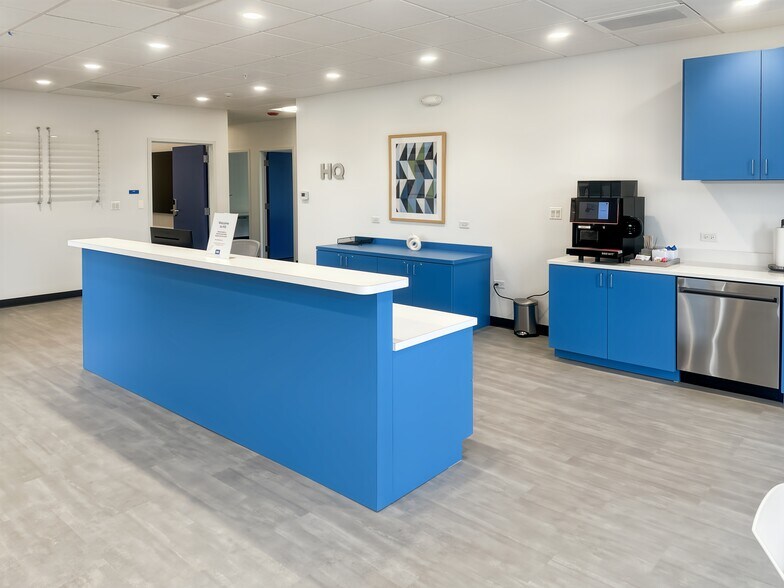 More Photos Of 205 W Grand Ave, Bensenville Coworking Space