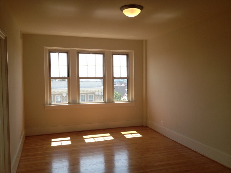 More Photos Of 1841 Columbia Rd NW, Washington Apartments For Lease