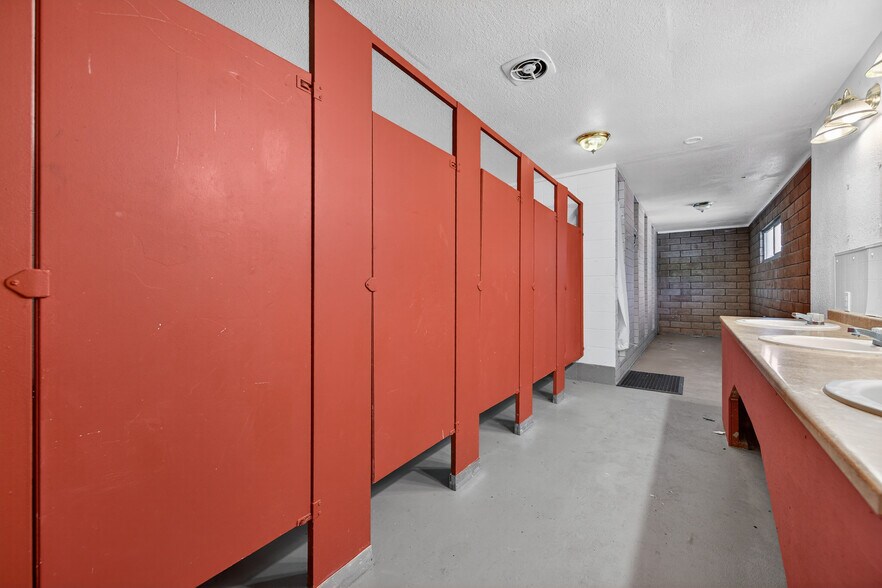 More Photos Of 130 Gilmore Rd, Red Bluff Manufactured Housing Mobile Home Park For Sale