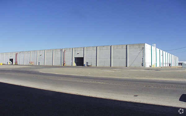 Primary Photo Of 2105 Nathan Ave, Modesto Manufacturing For Lease