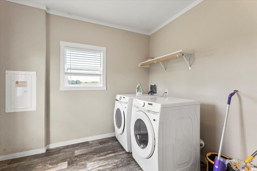 More Photos Of 865 County Road 446, Rockdale Warehouse For Sale