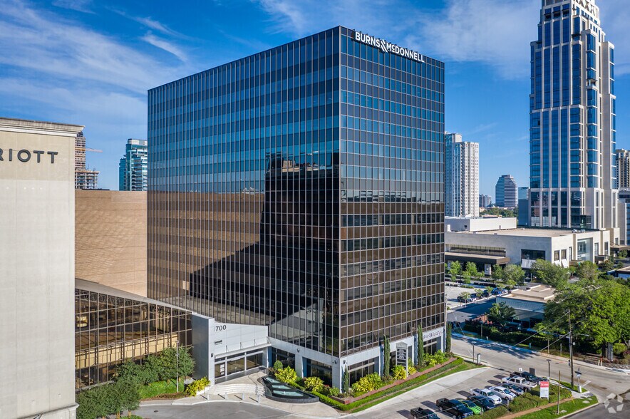 More Photos Of 1700 West Loop S, Houston Office For Sale
